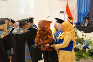 Wisuda XI Politeknik Negeri Fakfak 2025, Momentum Bersejarah Bagi Para Lulusan Polinef