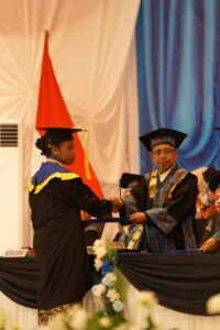 Wisuda XI Politeknik Negeri Fakfak 2025, Momentum Bersejarah Bagi Para Lulusan Polinef