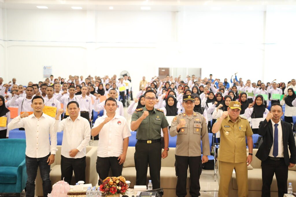 Politeknik Negeri Fakfak Resmi Buka PKKMB Tahun Akademik 2025/2026