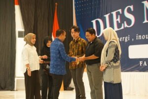 Politeknik Negeri Fakfak Peringati Dies Natalis ke-XIII Bersama Forkopimda dan UMKM