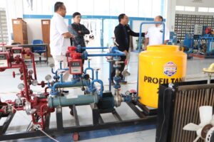 Politeknik Negeri Fakfak Lakukan Benchmarking ke PEM Akamigas Cepu untuk Persiapan Prodi Baru