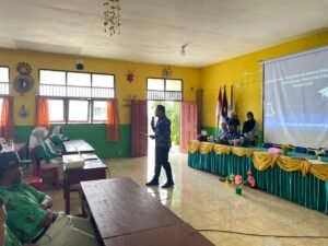 Tim Sospro Polinef 2026 Laksanakan Sosialisasi dan Promosi di SMAN 2 Fakfak