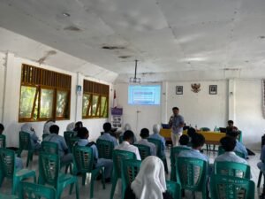 Infomasikan SNPMB2026, Tim Sospro Polinef 2026 Kunjungi Sekolah Menengah Atas dan Kejuruan di Fakfak