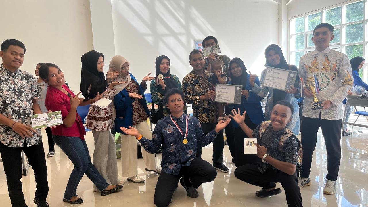 Petrus Oktavianus H., S.P., M.Si.:”Bangun kompetensi, kuasai teknologi, cintai potensi daerah — dan jadilah pelaku perubahan bagi Papua Barat”.