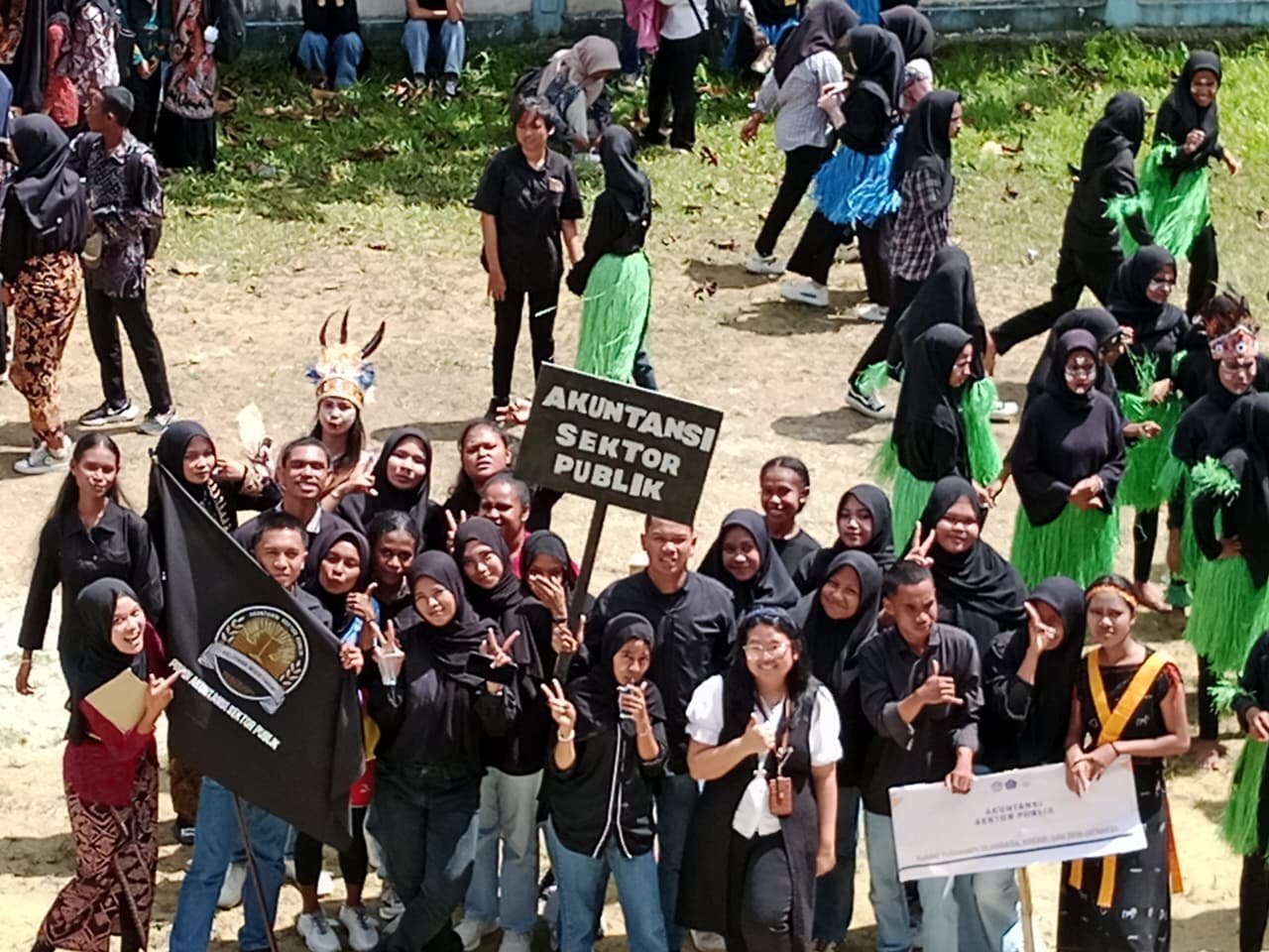 Marchelyn Pongsapan, M.Ak : "Kami memiliki komitmen dan keyakinan kuat bahwa lulusan yang dihasilkan nantinya akan mampu bersaing"