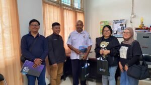 Tim Sospro Polinef Gelar Sosialisasi Penerimaan Mahasiswa Baru 2026 di Kaimana