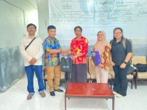 Tim Sospro Polinef Gelar Sosialisasi Penerimaan Mahasiswa Baru 2026 di Kaimana