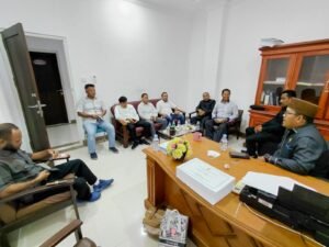 Polinef Lakukan Kunjungan ke DPRK Fakfak Bahas Penyusunan Naskah Akademik Raperda