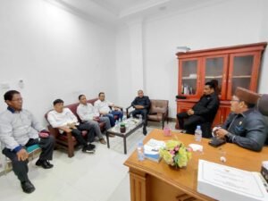 Polinef Lakukan Kunjungan ke DPRK Fakfak Bahas Penyusunan Naskah Akademik Raperda