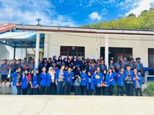 Mahasiswa Manajemen Informatika Polinef Gelar PKM di SMP Negeri 1 Karas, Fakfak, Papua Barat