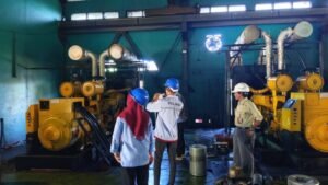 Mahasiswa Teknik Listrik POLINEF Pelajari Sistem Kelistrikan di PLTD Kebun Kapas Fakfak
