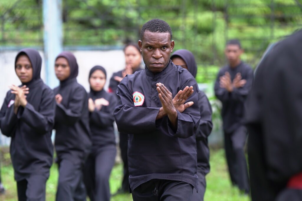 Empat Hari Bina Mental dan Fisik, Polinef Gelar PEROJAS untuk Mahasiswa Baru 2026
