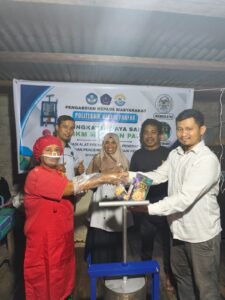 Polinef Tingkatkan Kualitas UMKM Manisan Pala Fakfak melalui Teknologi Press Hidrolik, Penerapan CPPOB, dan Pengembangan Kemasan