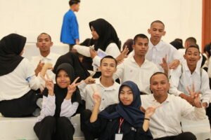 Mahasiswa dan Mahasiswi Baru Polinef dalam Kegiatan Perojas Polinef 2026, (14/09 - 17/09/2026)