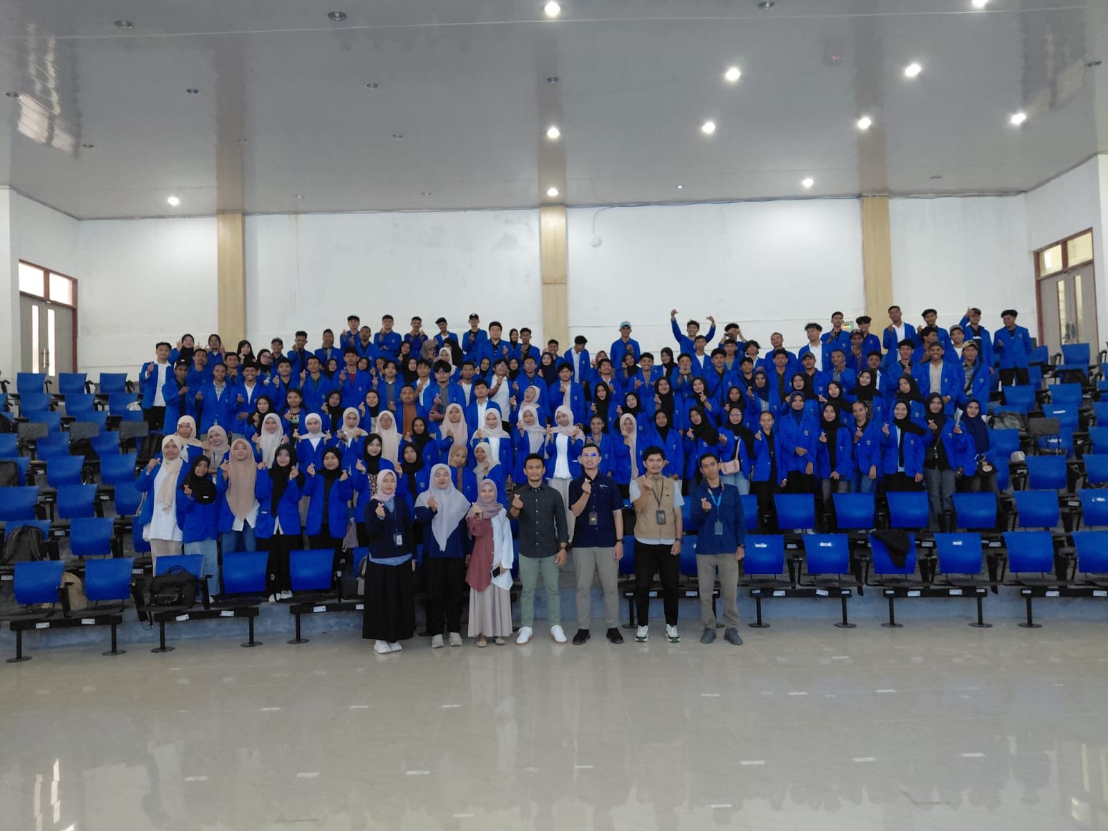 Polinef Gelar Pembekalan dan Pelepasan PKL/Magang bagi Ratusan Mahasiswa
