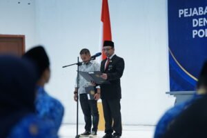 Perkuat Jajaran Pimpinan, Polinef Resmi Lantik Wadir I, Wadir III, dan Pejabat Jurusan