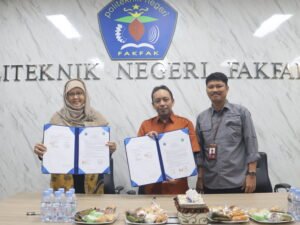Politeknik Negeri Fakfak Dan SMAN 2 Fakfak Melakukan Penandatanganan MOU Dan PKS