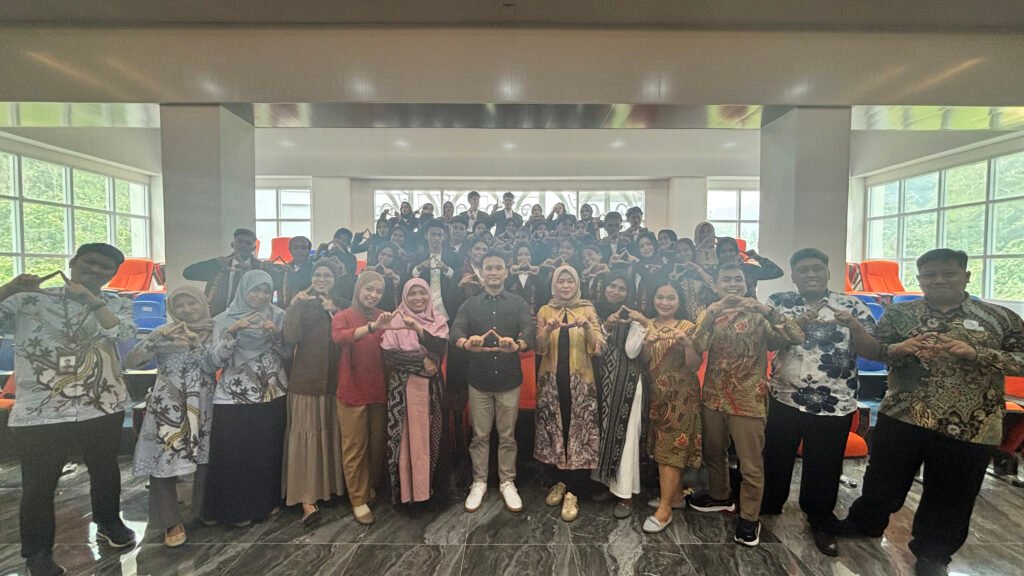 Lepas Status Mahasiswa, Angkatan VIII D3 Agroindustri Polinef Resmi Sah Jadi Alumni