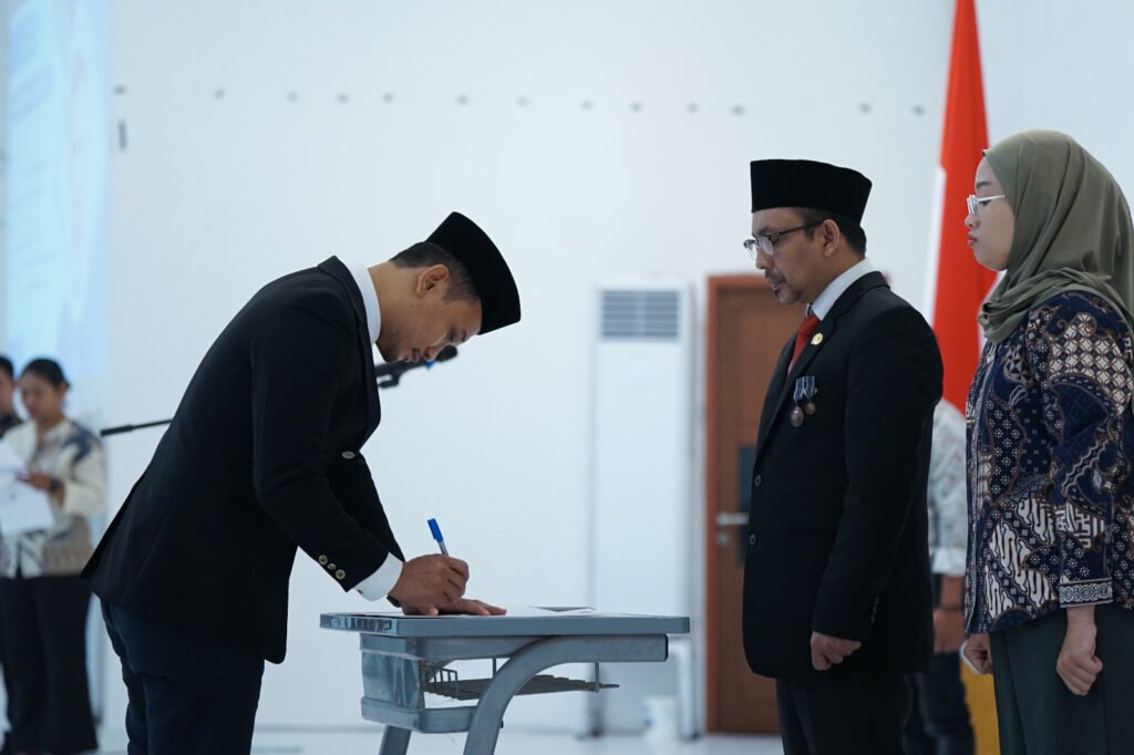 Perkuat Jajaran Pimpinan, Polinef Resmi Lantik Wadir I, Wadir III, dan Pejabat Jurusan